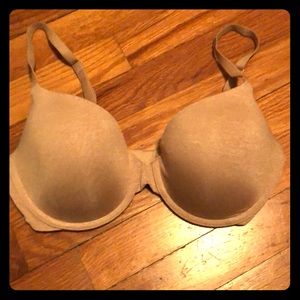 Victoria’s Secret Uplift semi Demi